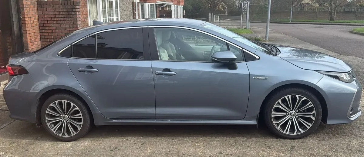 Toyota Corolla 2021 - Image 2