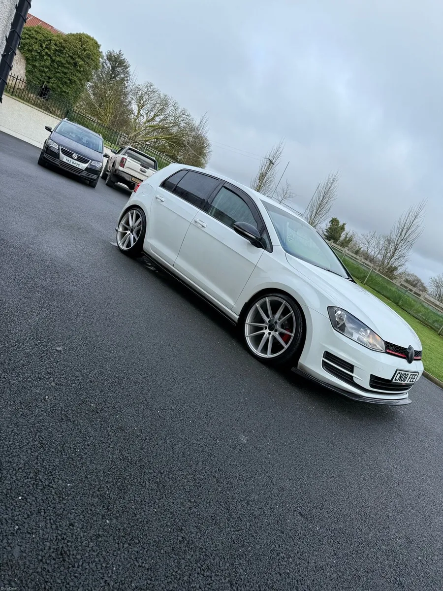 VW Golf - Image 1
