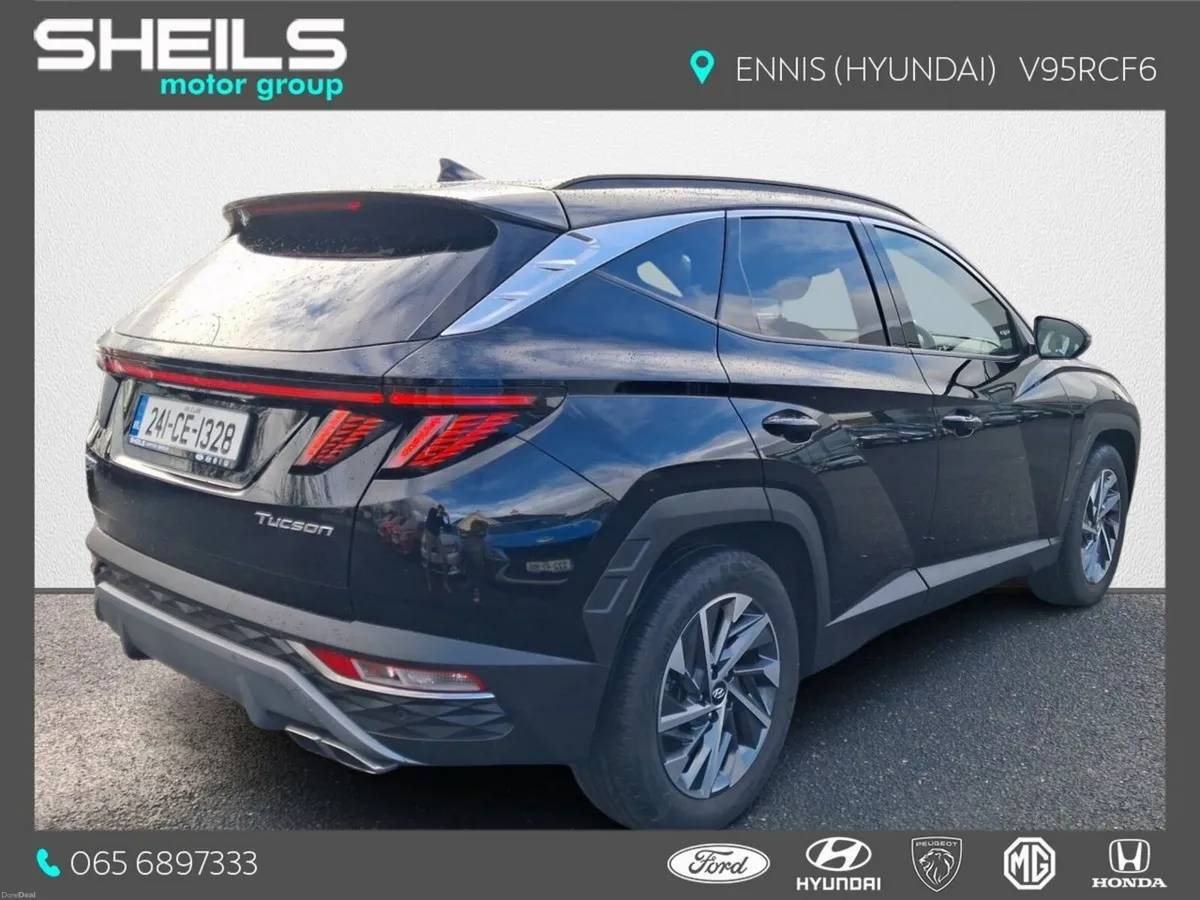Hyundai Tucson 2WD Executive Plus - Image 2