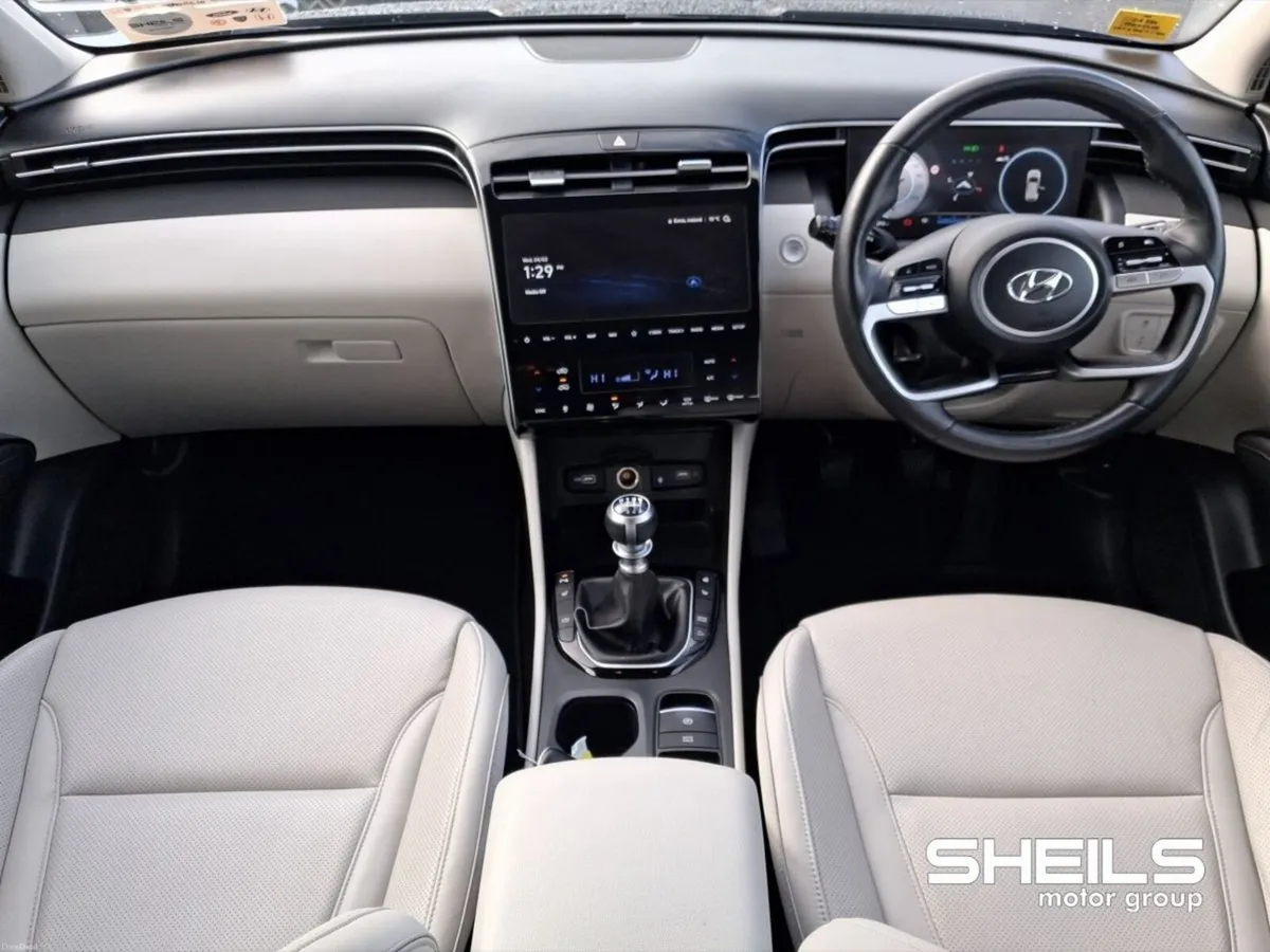 Hyundai Tucson 2WD Executive Plus - Image 3