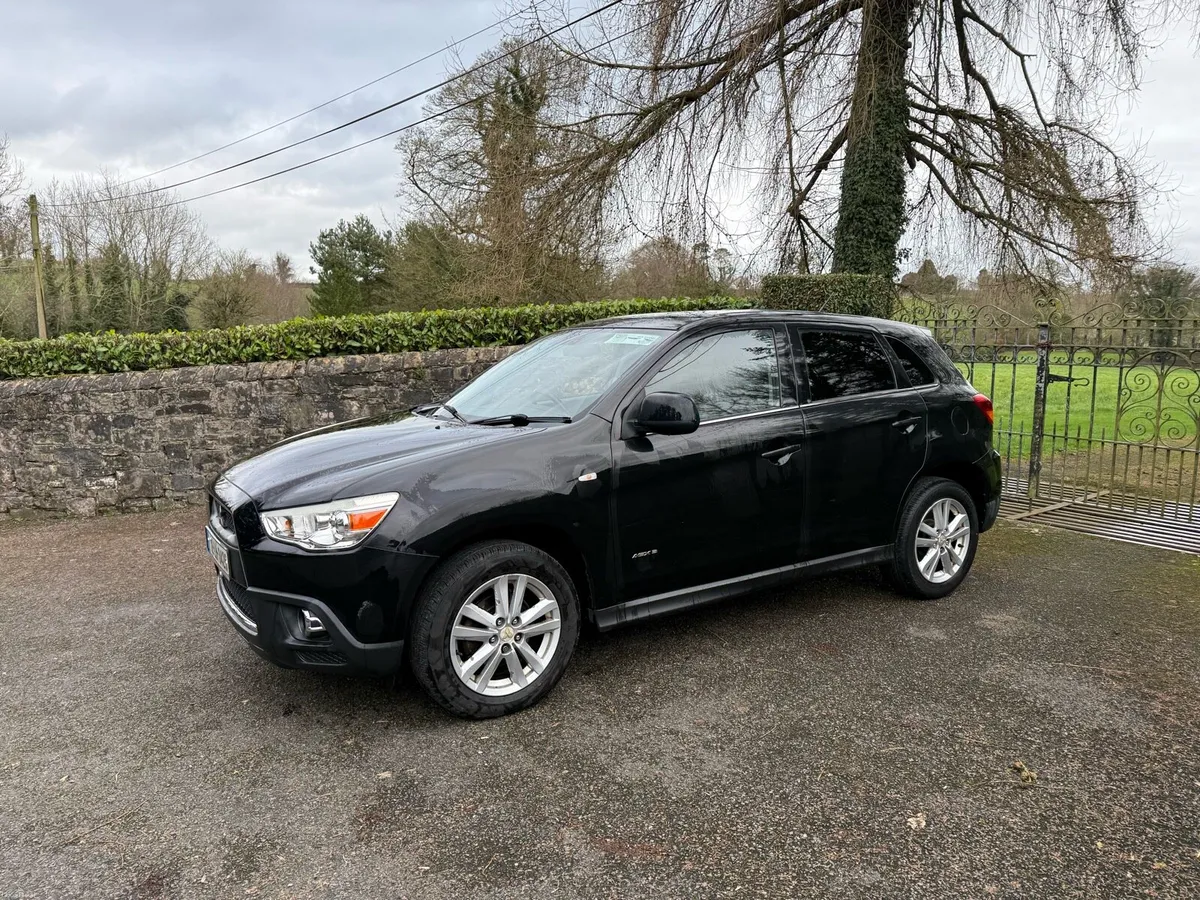 2012 Mitsubishi Asx 4wd diesel - Image 4