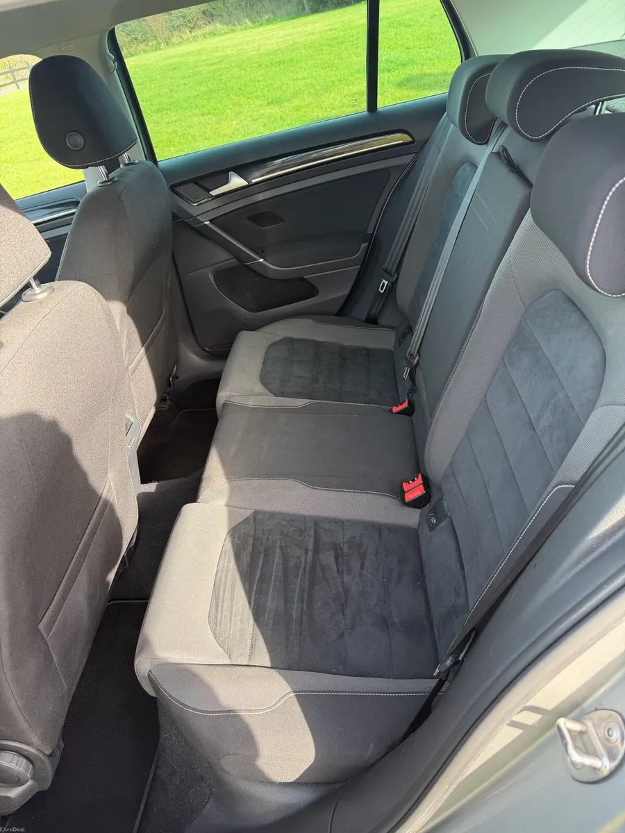 VOLKSWAGEN HIGHLINE GOLF 1.6 110BHP - Image 4