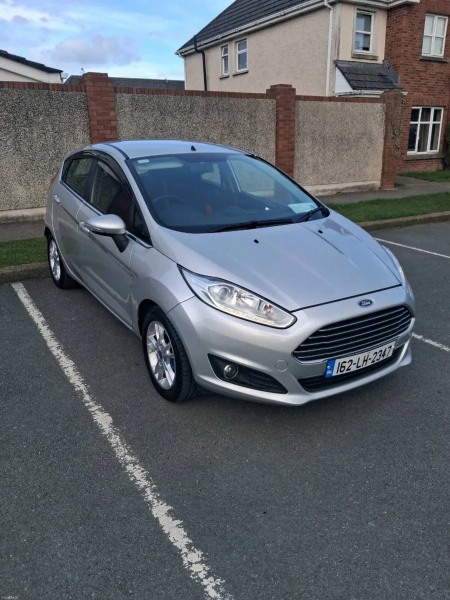2016 ford fiesta €6000 - Image 1