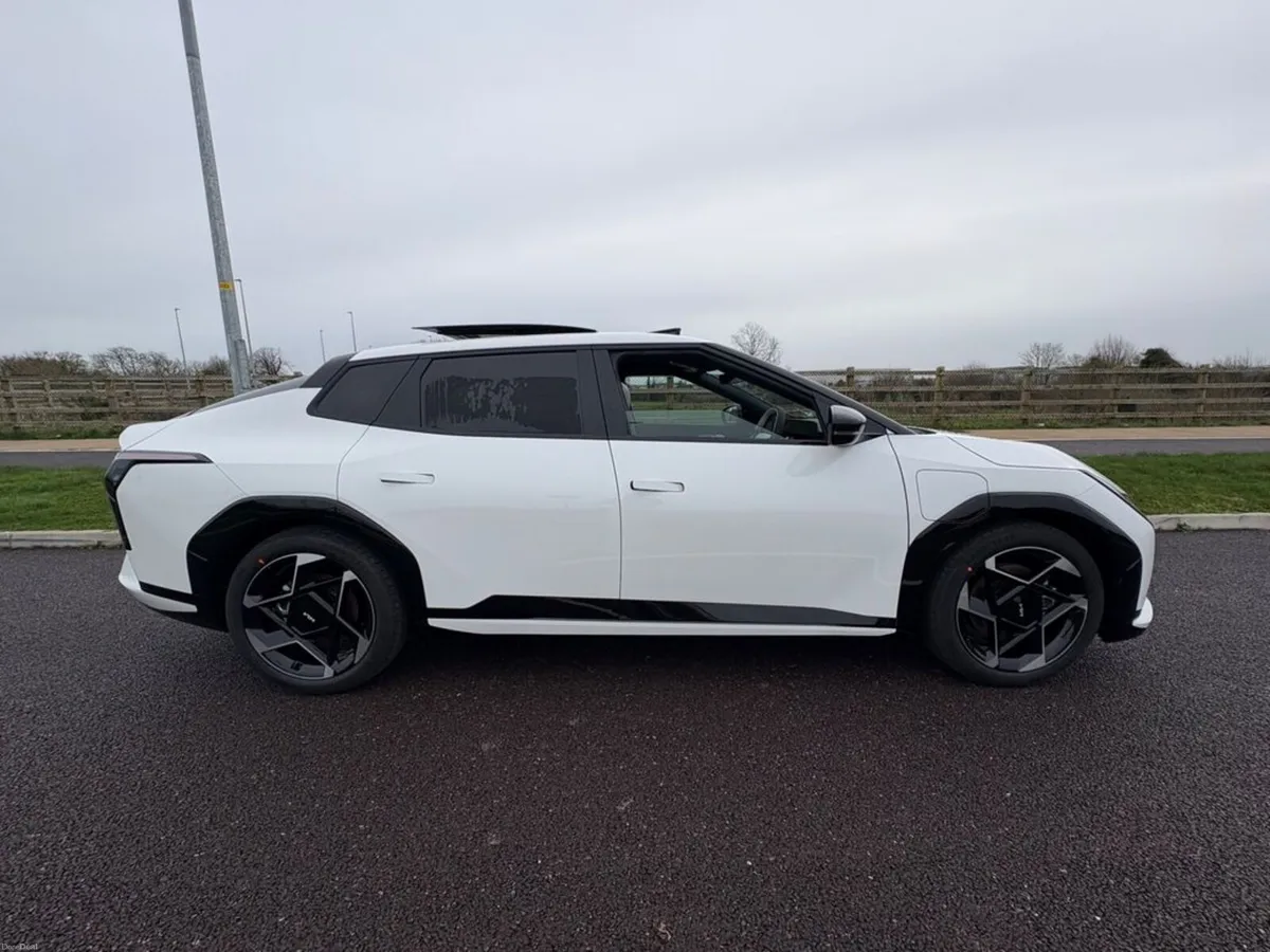 Kia EV4 EV4 K3, **0% FINANCE** **7 YEAR WARRANTY** - Image 1