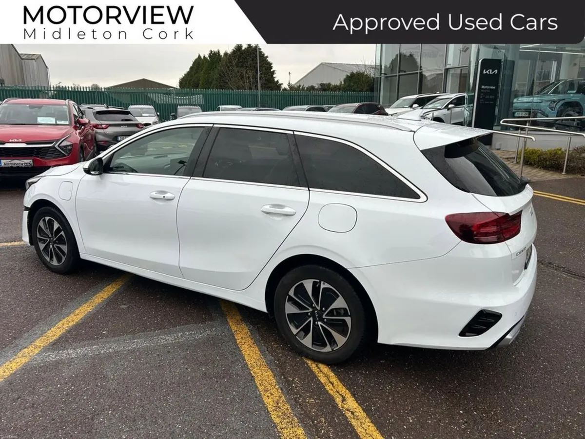 Kia Ceed SW Phev F *AUTOMATIC* 5 YEARS WARRANTY - Image 4