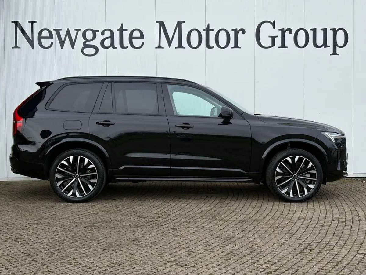 Volvo XC90 T8 ULTRA AWD *JUST ARRIVED* - Image 4