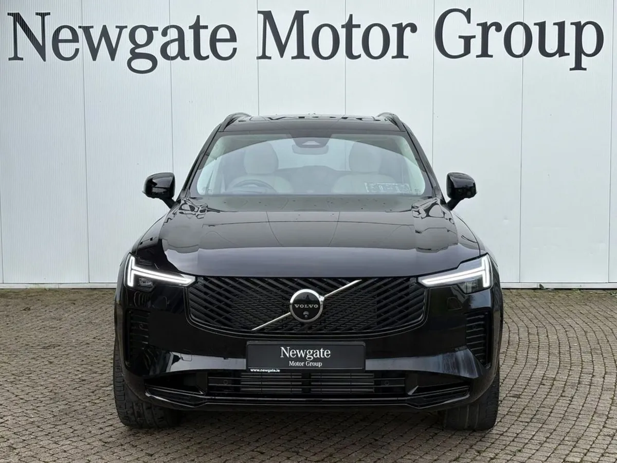 Volvo XC90 T8 ULTRA AWD *JUST ARRIVED* - Image 2