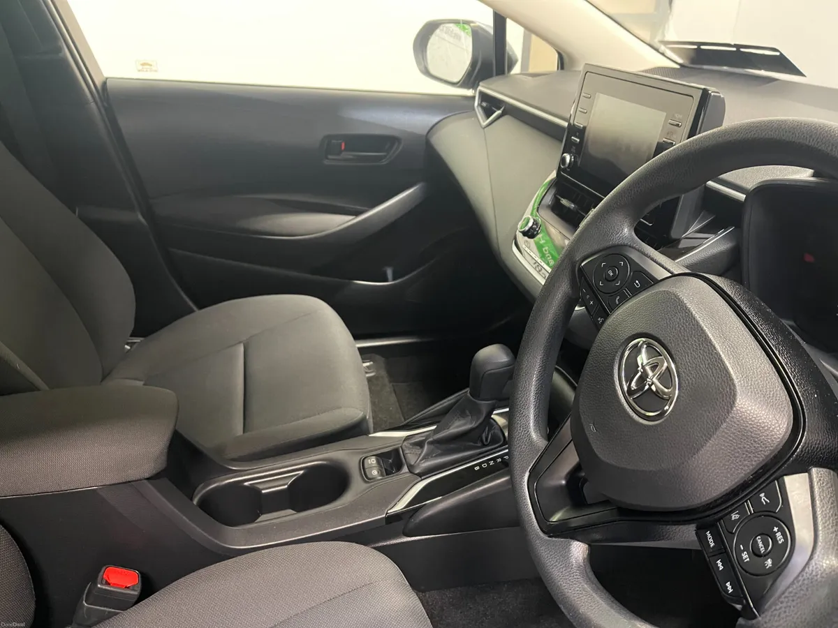 202 Toyota Corolla Hybrid 1.8 Automatic Touring - Image 4
