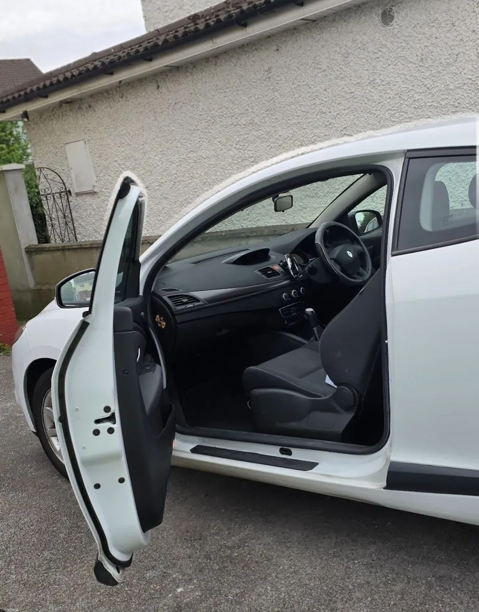 Renault Megane 2011 - Image 3