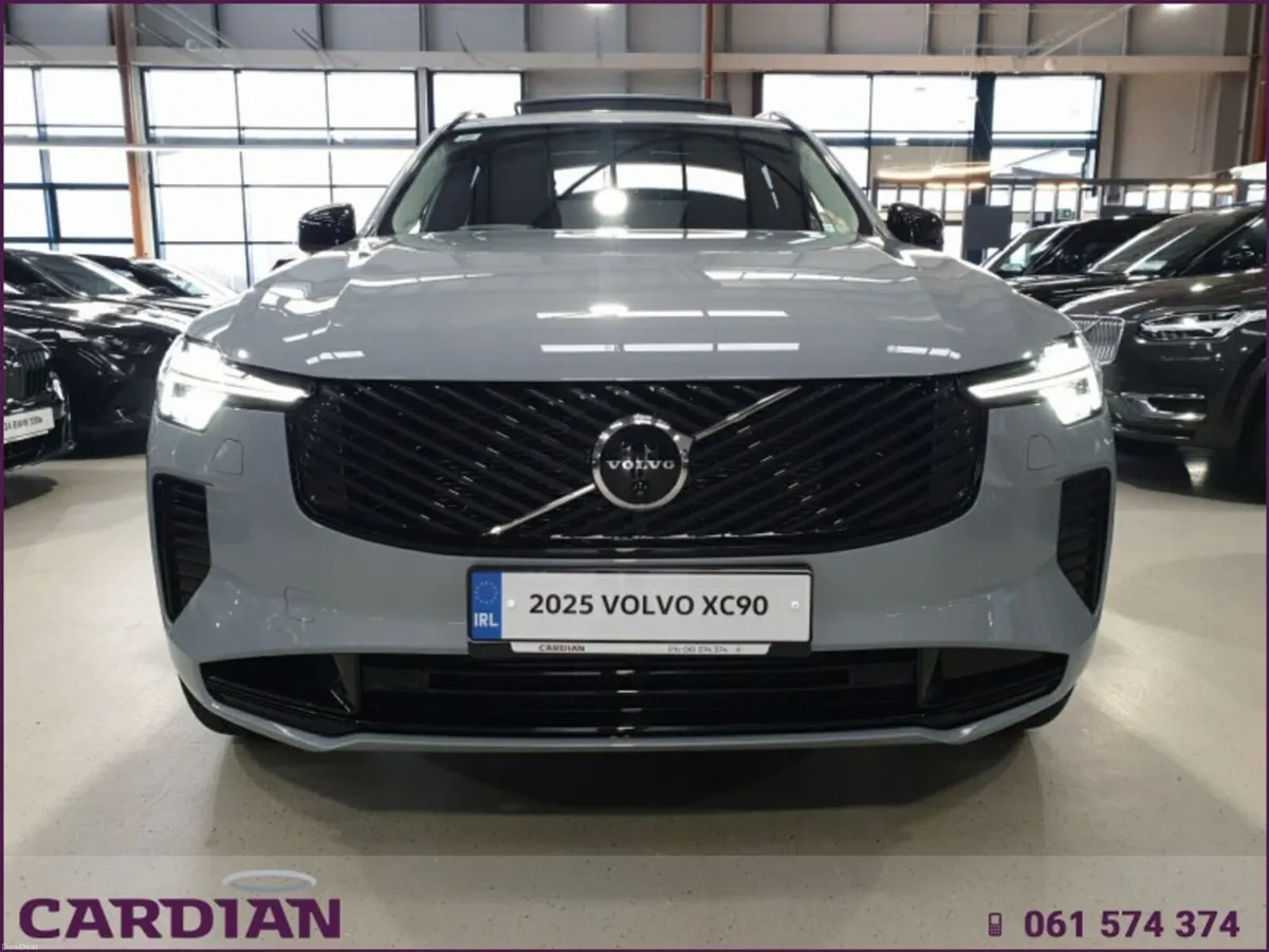 Volvo XC90 XC90 ULTRA BRIGHT T8 PHEV AWD - Image 3