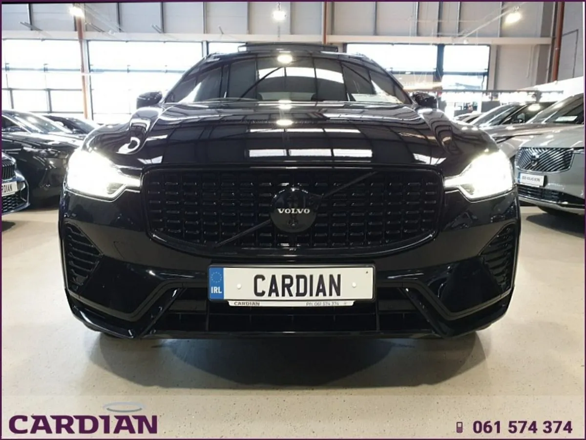 Volvo XC60 XC60 Plus Black Edition PHEV - Image 3