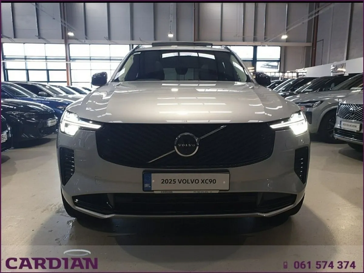 Volvo XC90 XC90 + Dark PHEV - Image 3