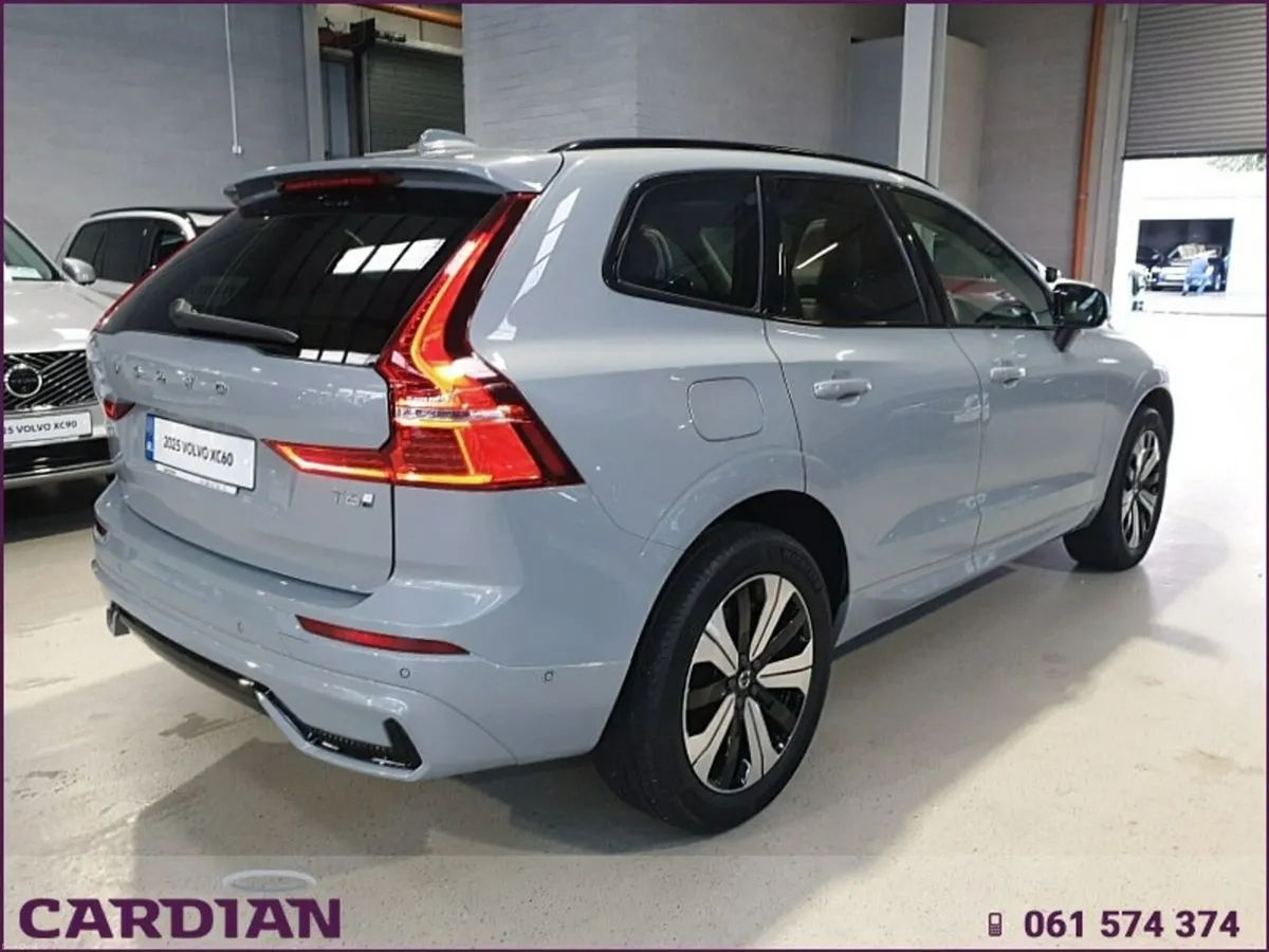 Volvo XC60 Xc60 + T6 PHEV AWD PLUS DARK - Image 5