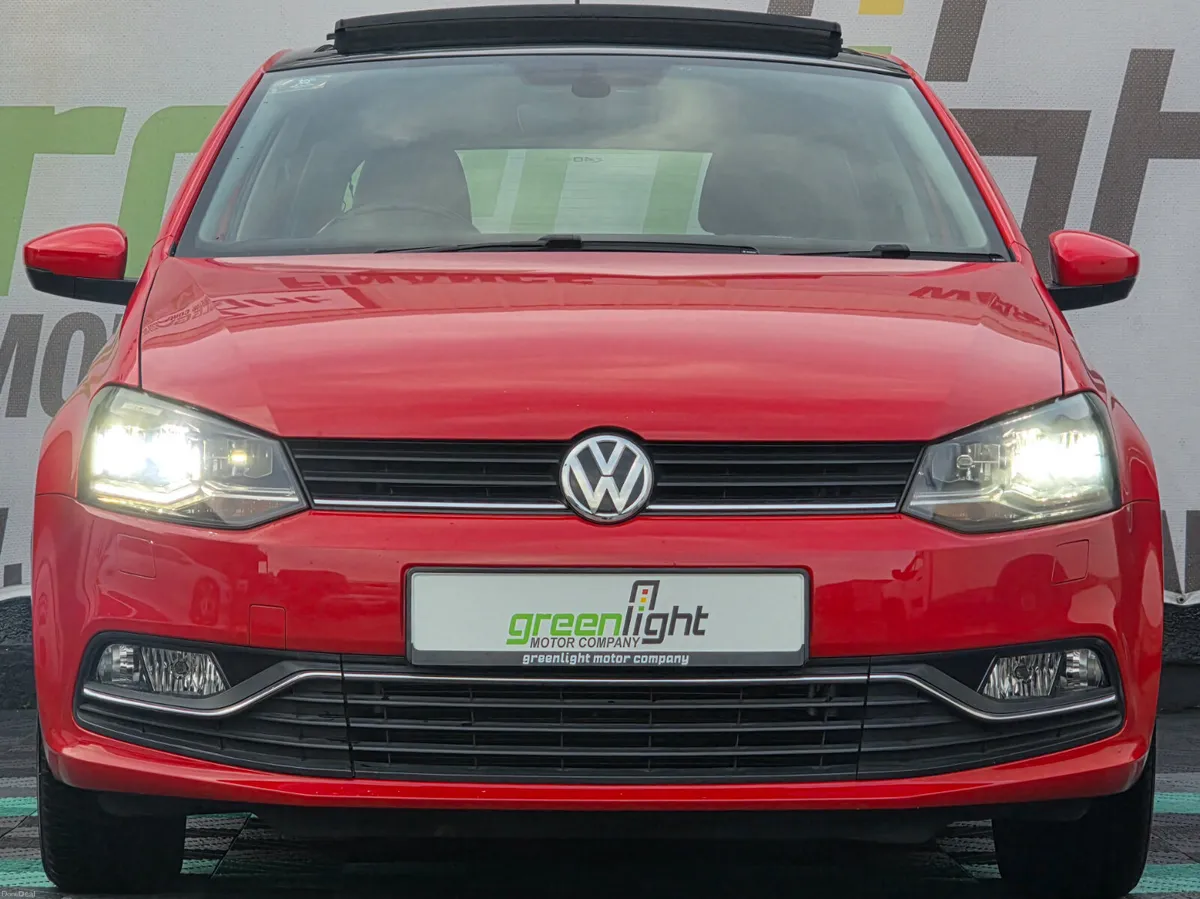 VW 2015 Polo Automatic Highline Pan Roof Leather - Image 2