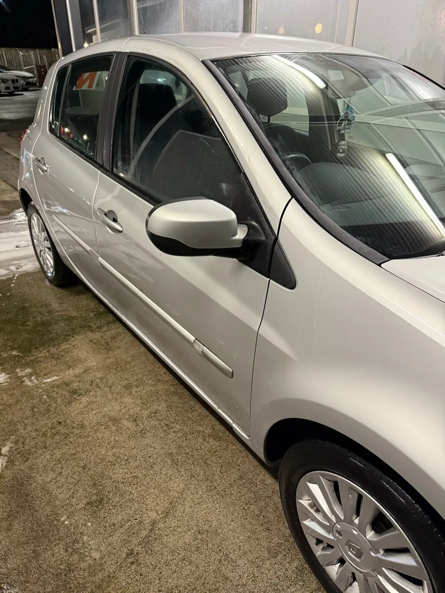 Renault Clio 1.2 Petrol - Image 4