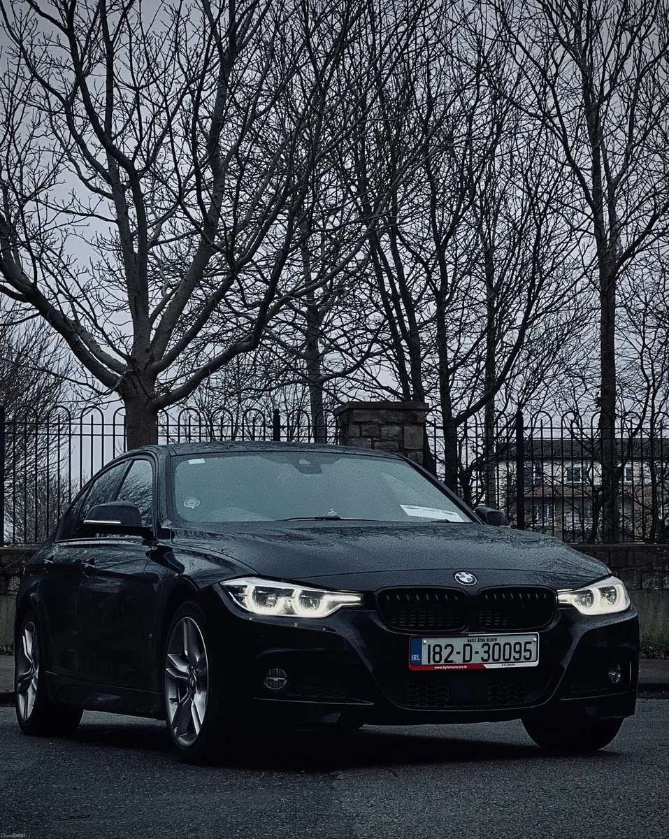 BMW 3-Series 2018 - Image 3
