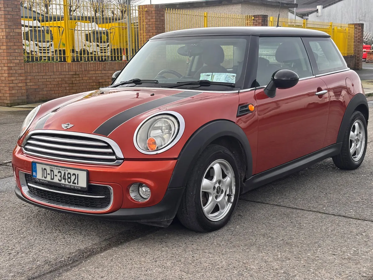 2010 Mini Cooper*FRESH NCT*LATEST RADIO - Image 3