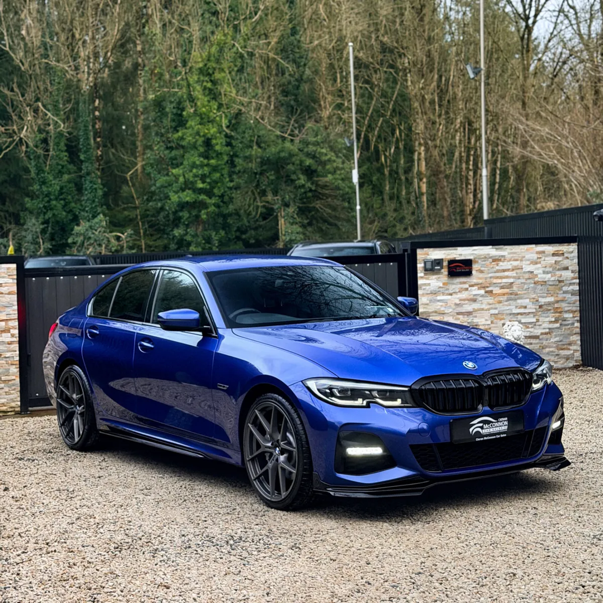 2021 (212) BMW 330e M Sport *M-PERFORMANCE - Image 1