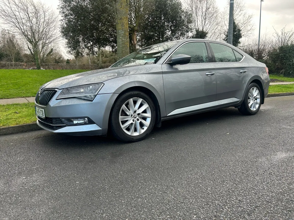 Skoda Superb Automatic - Image 2