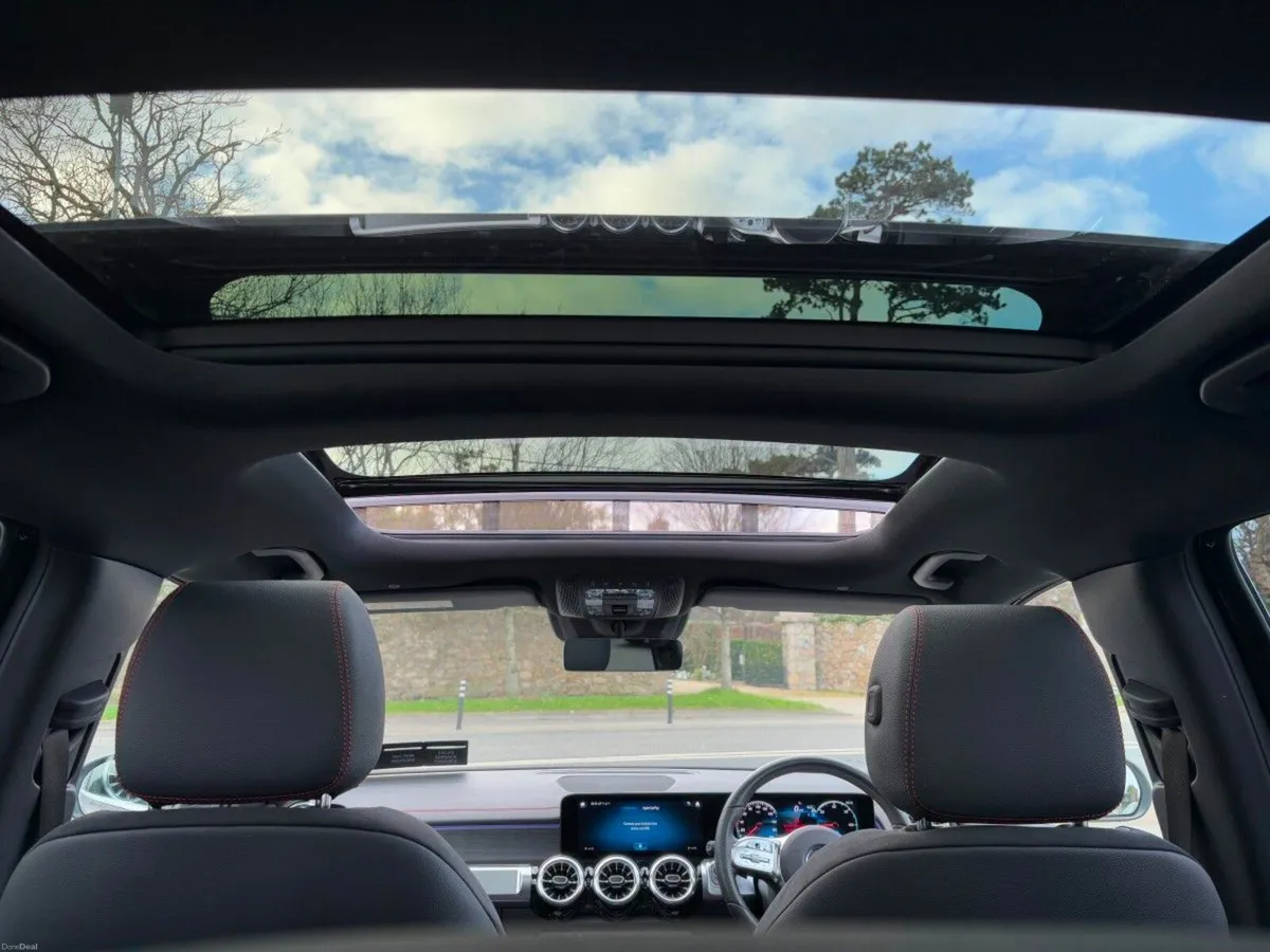 Mercedes-Benz EQB 350 AMG LINE PREMIUM 4MATIC SUNR - Image 3