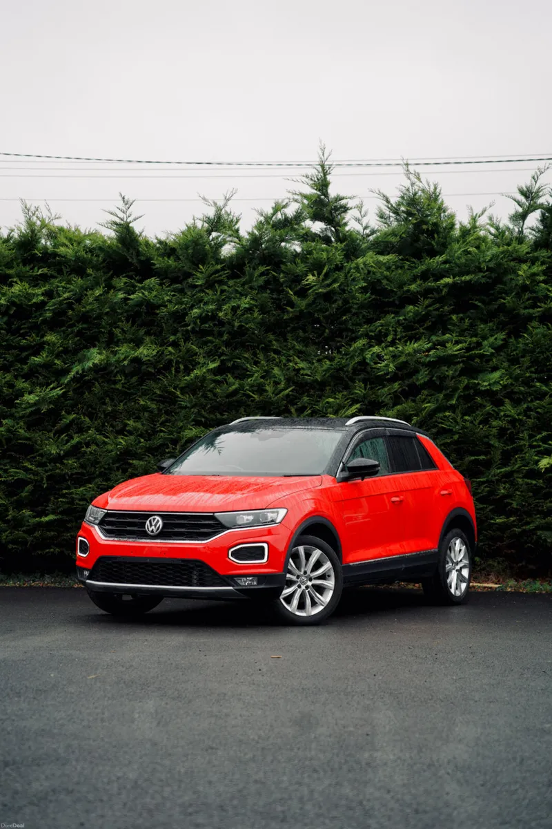 🌟 Volkswagen T- Roc - Image 1