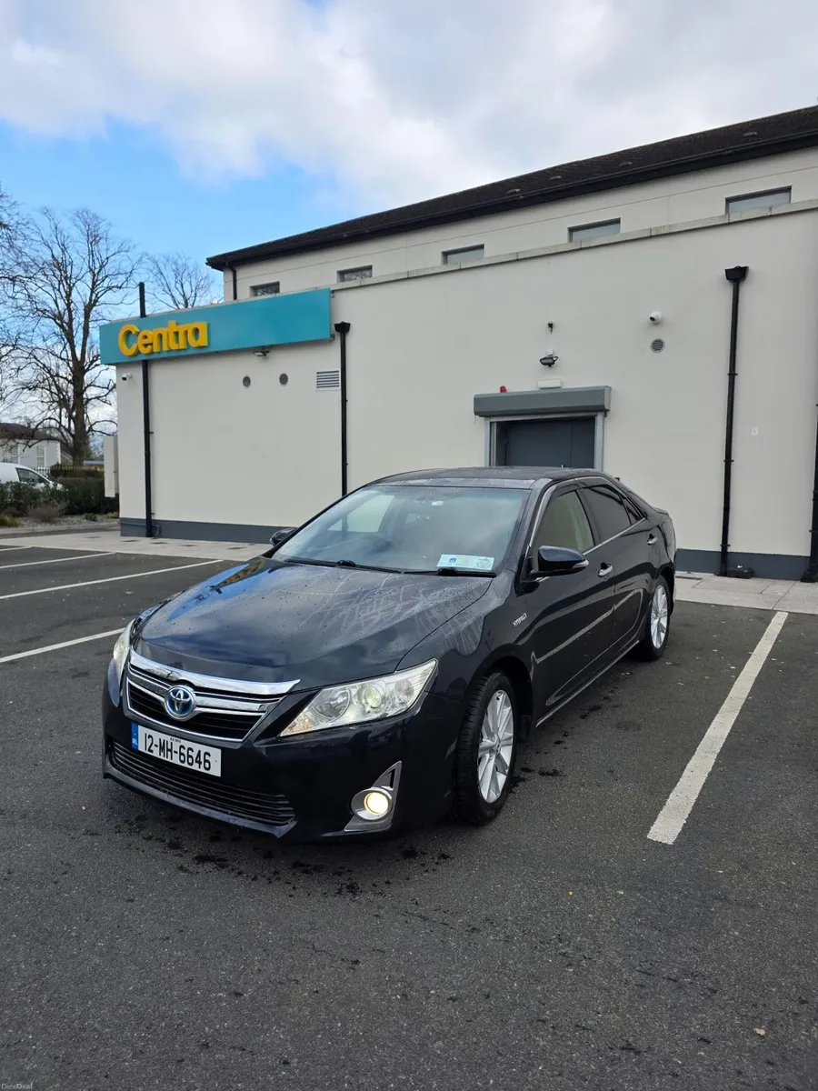 Toyota Camry 2012 2.5 Hybrid - Image 1