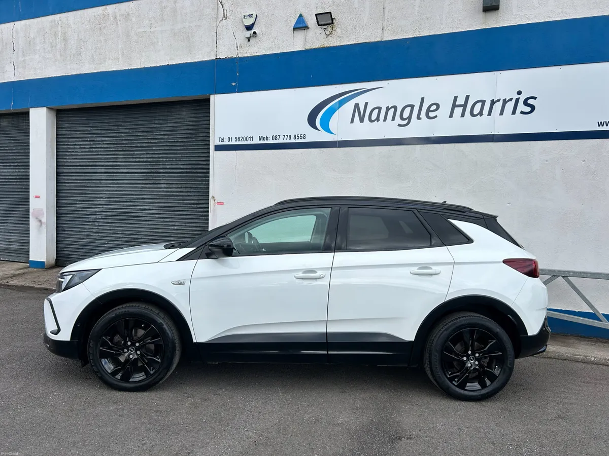Opel Grandland X..  AUTOMATIC - Image 2