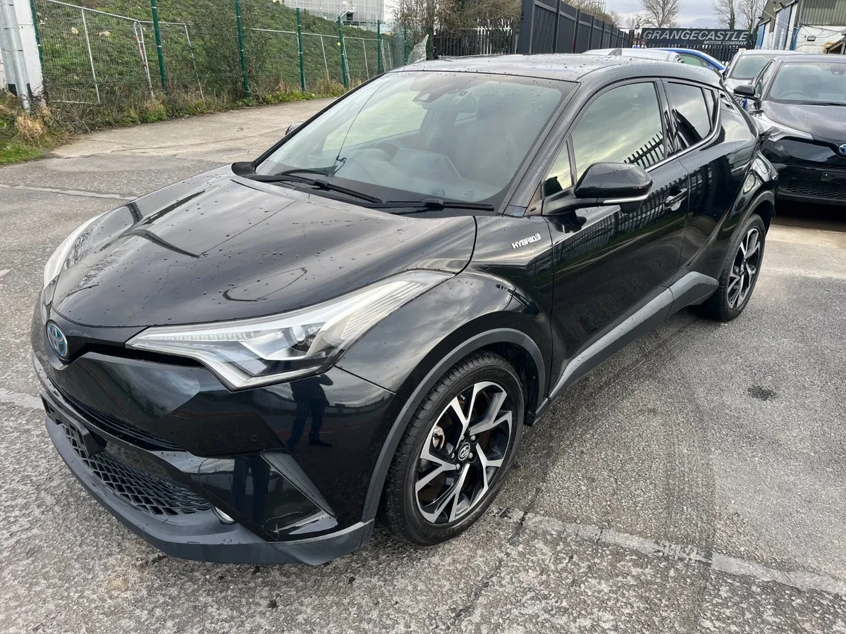 TOYOTA C-HR 2016, 1.8 HYBRID AUTO LOW KM HIGH SPEC - Image 3