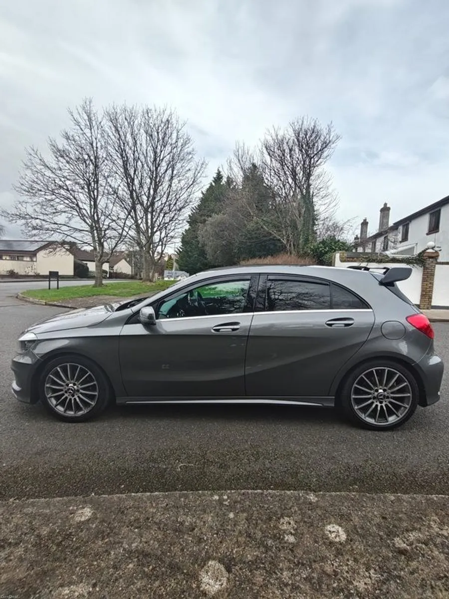 2015 Mercedes-benz A-class - Image 2