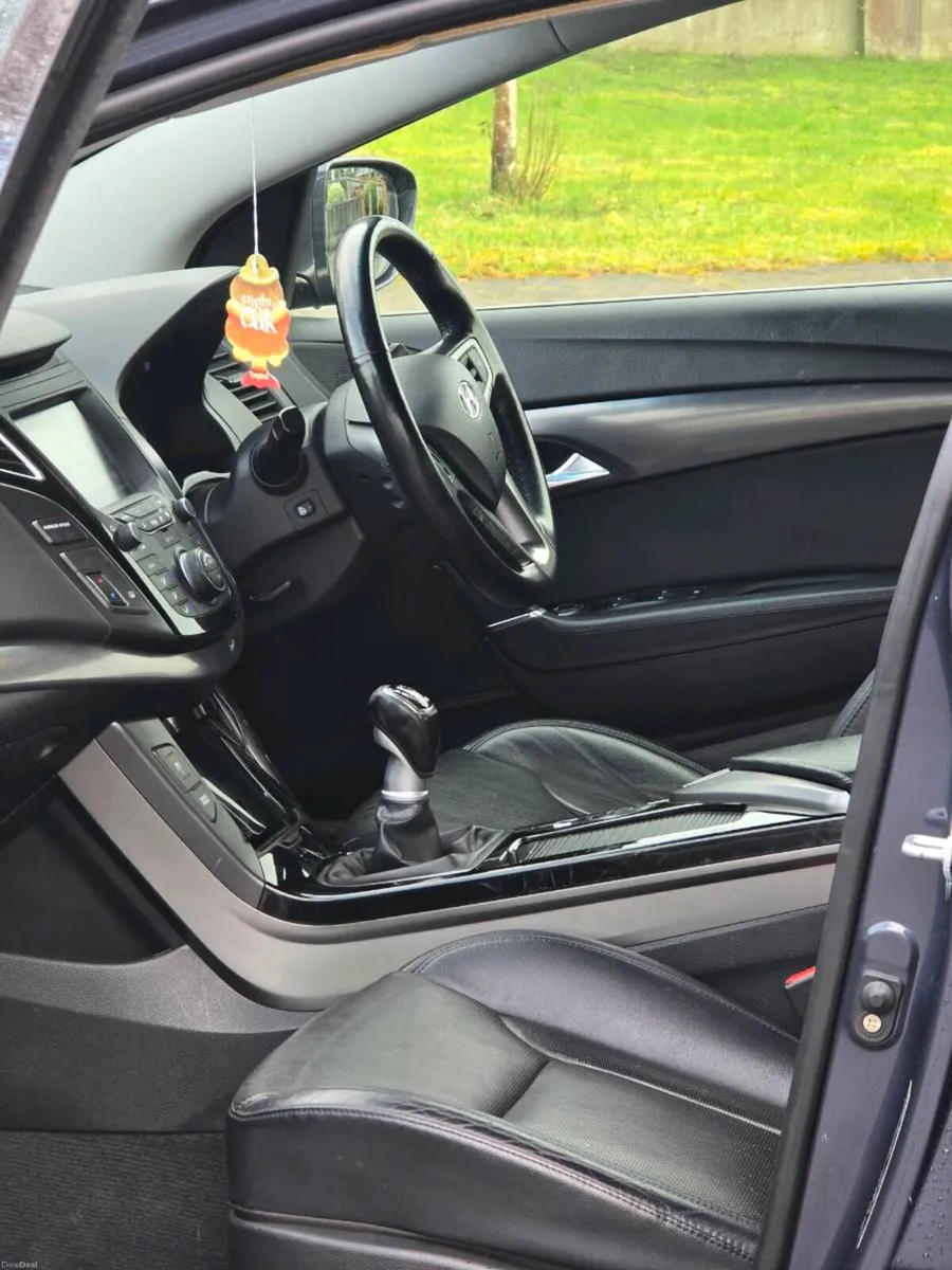 Hyundai i40 1.7diesel NCT 12 27 130 miles - Image 2