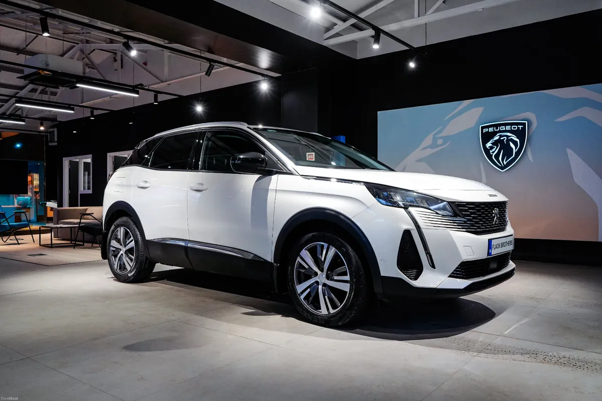 2022 Peugeot 3008 Allure 1.5 BlueHDi 130bhp Manual - Image 1
