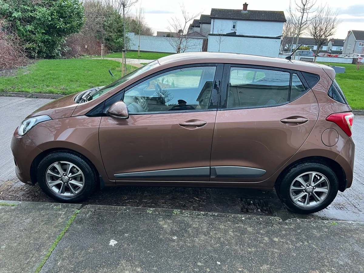 Hyundai i10 1.0 Delux,Only 20,000km,Like Brand New - Image 2