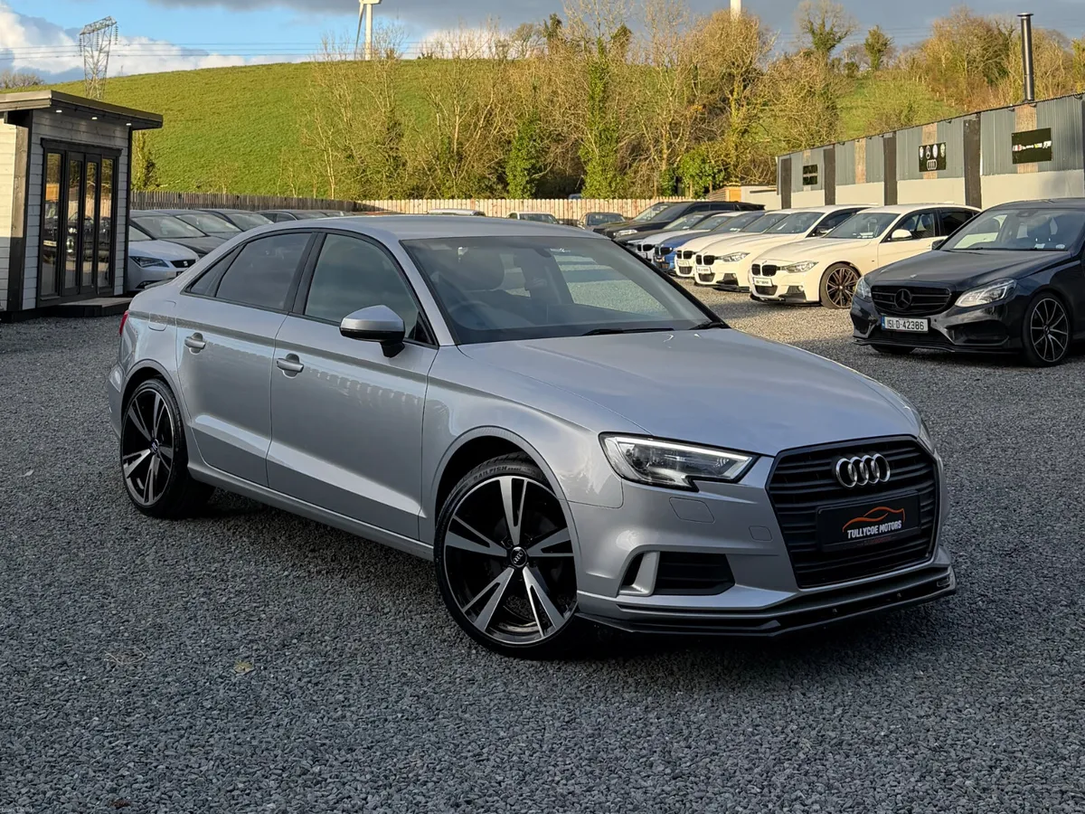 AUDI A3 SPORT SALOON 2017 - Image 3