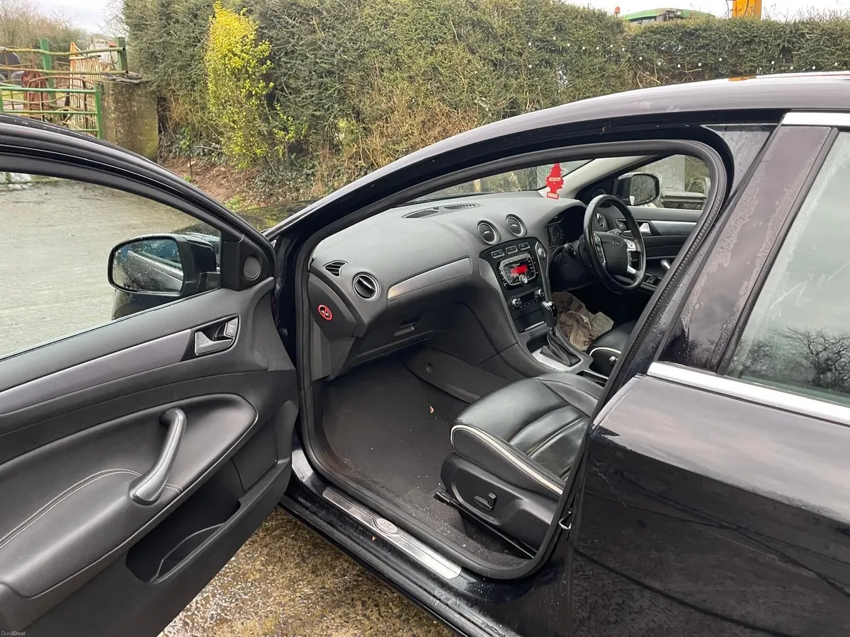 Ford Mondeo 2012 - Image 2