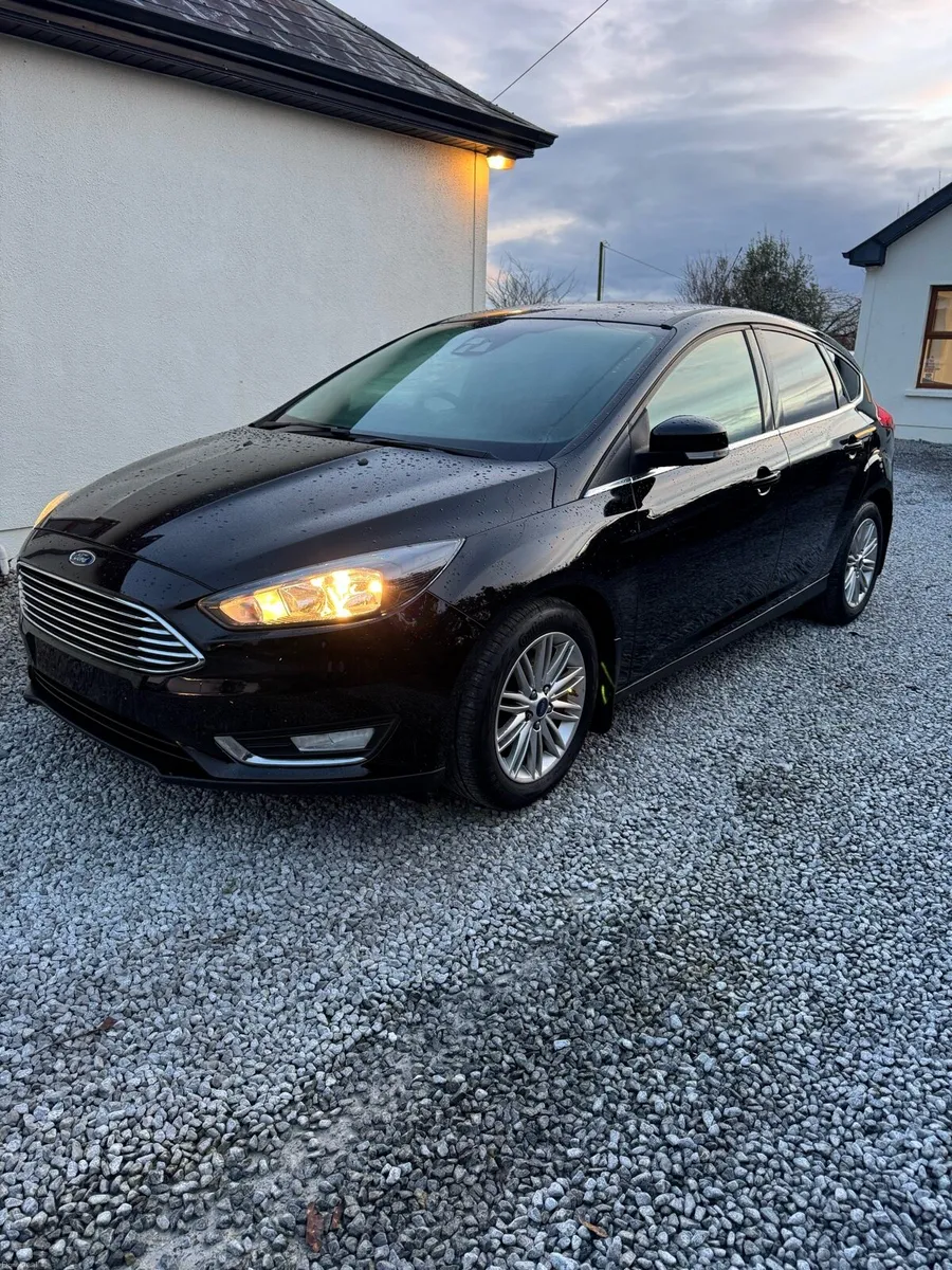 Ford Focus Titanium 1.0 Ecoboost - Image 2