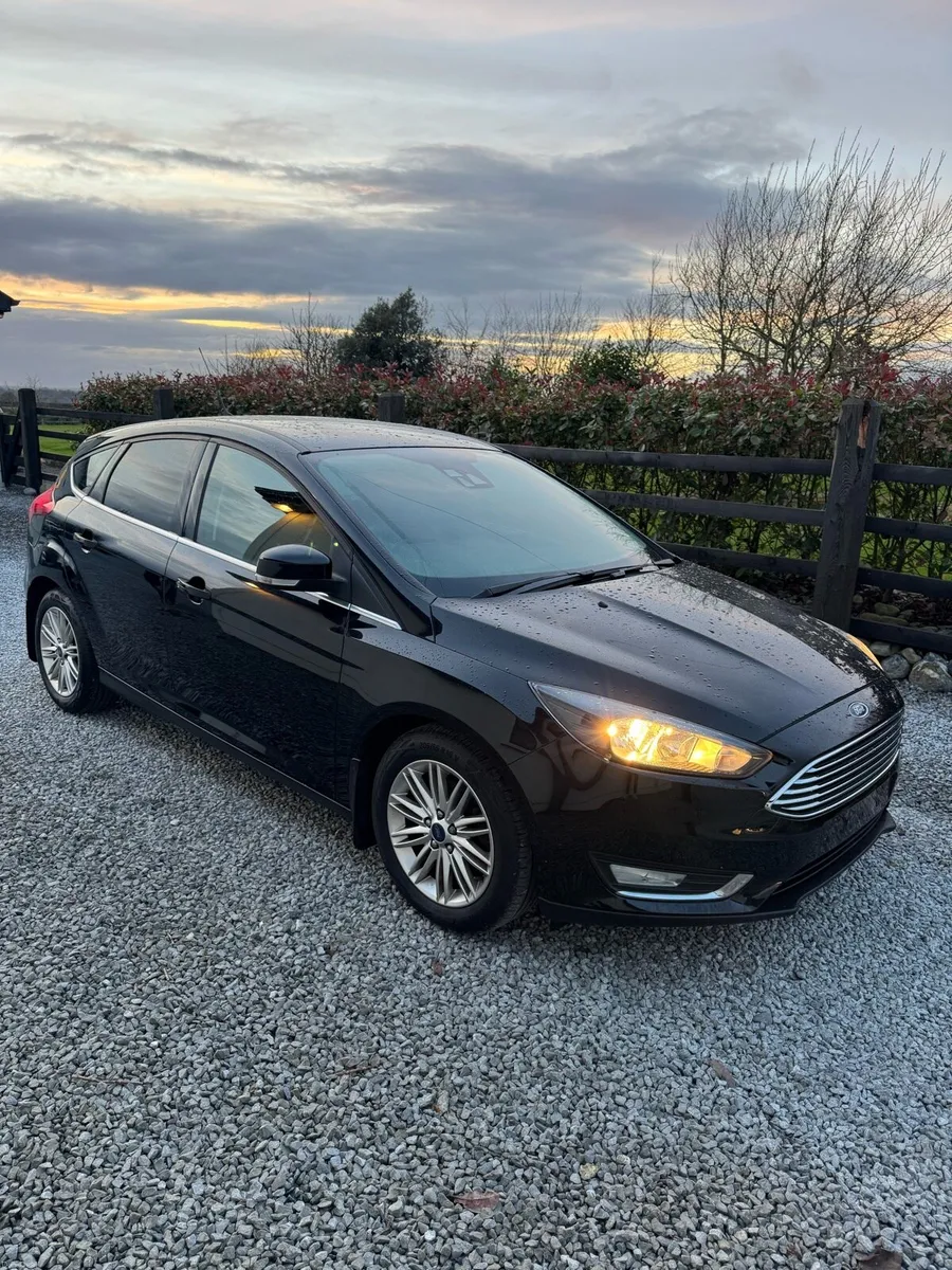 Ford Focus Titanium 1.0 Ecoboost - Image 1