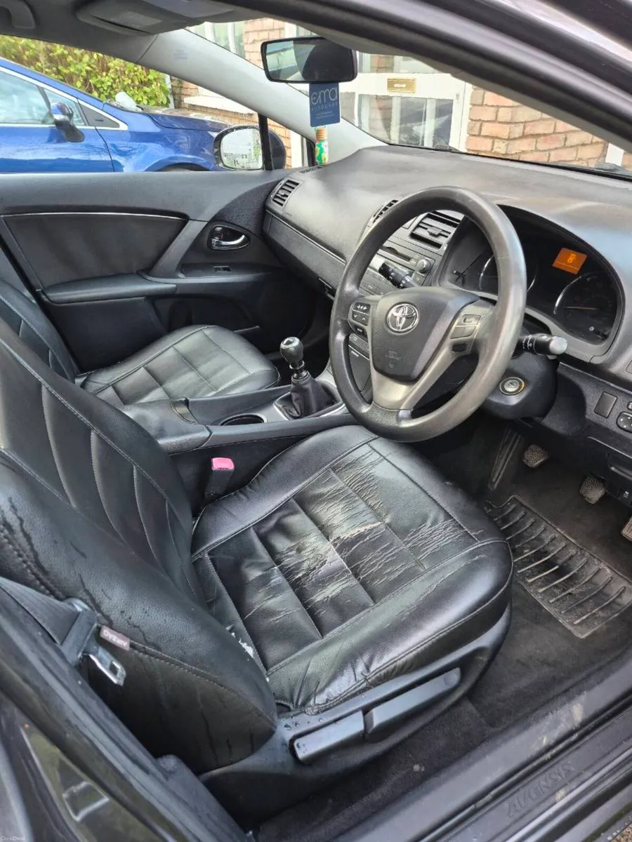 Tayota avensis - Image 4