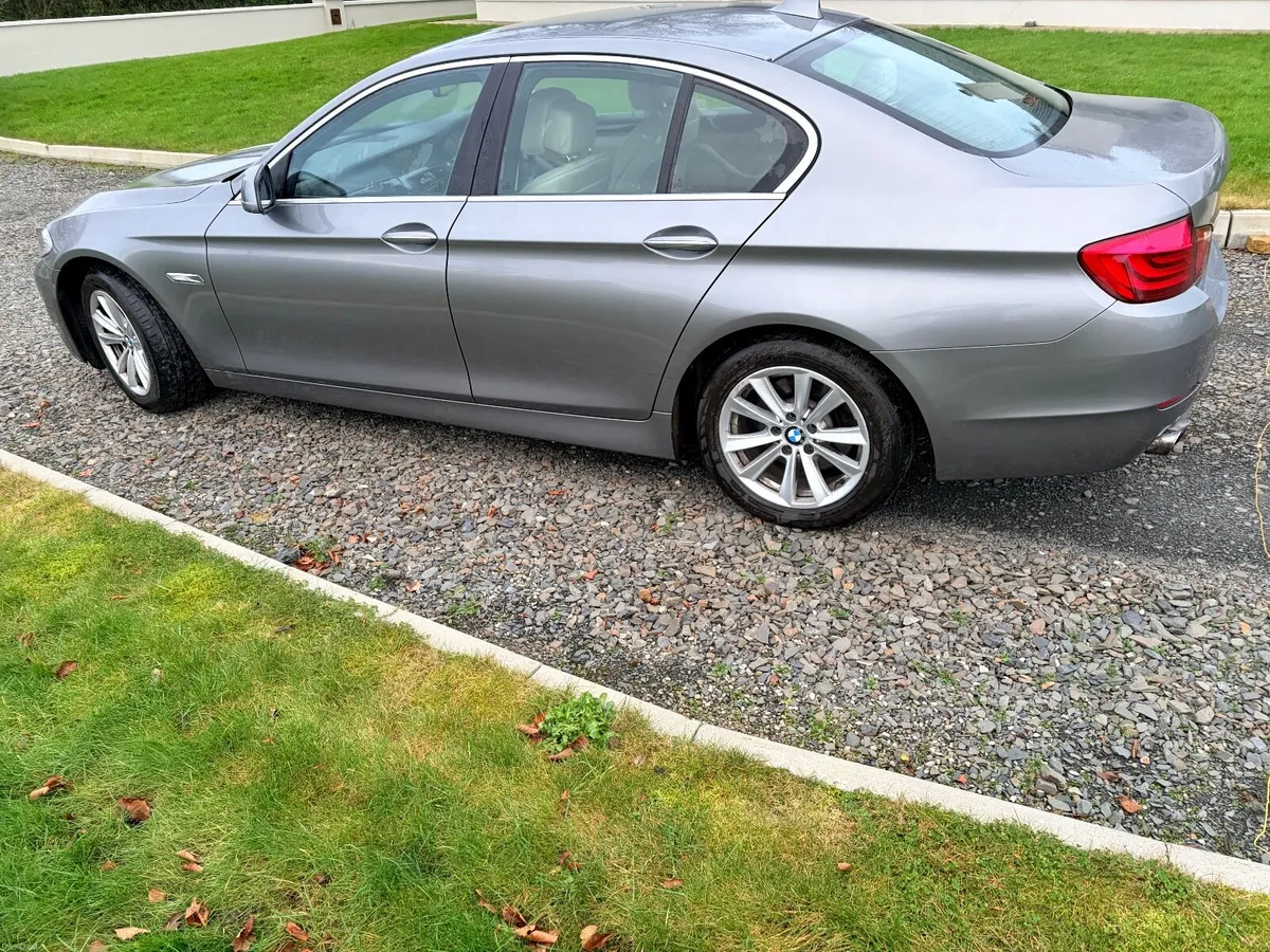 BMW 520 SE D A .AUTOMATIC - Image 4