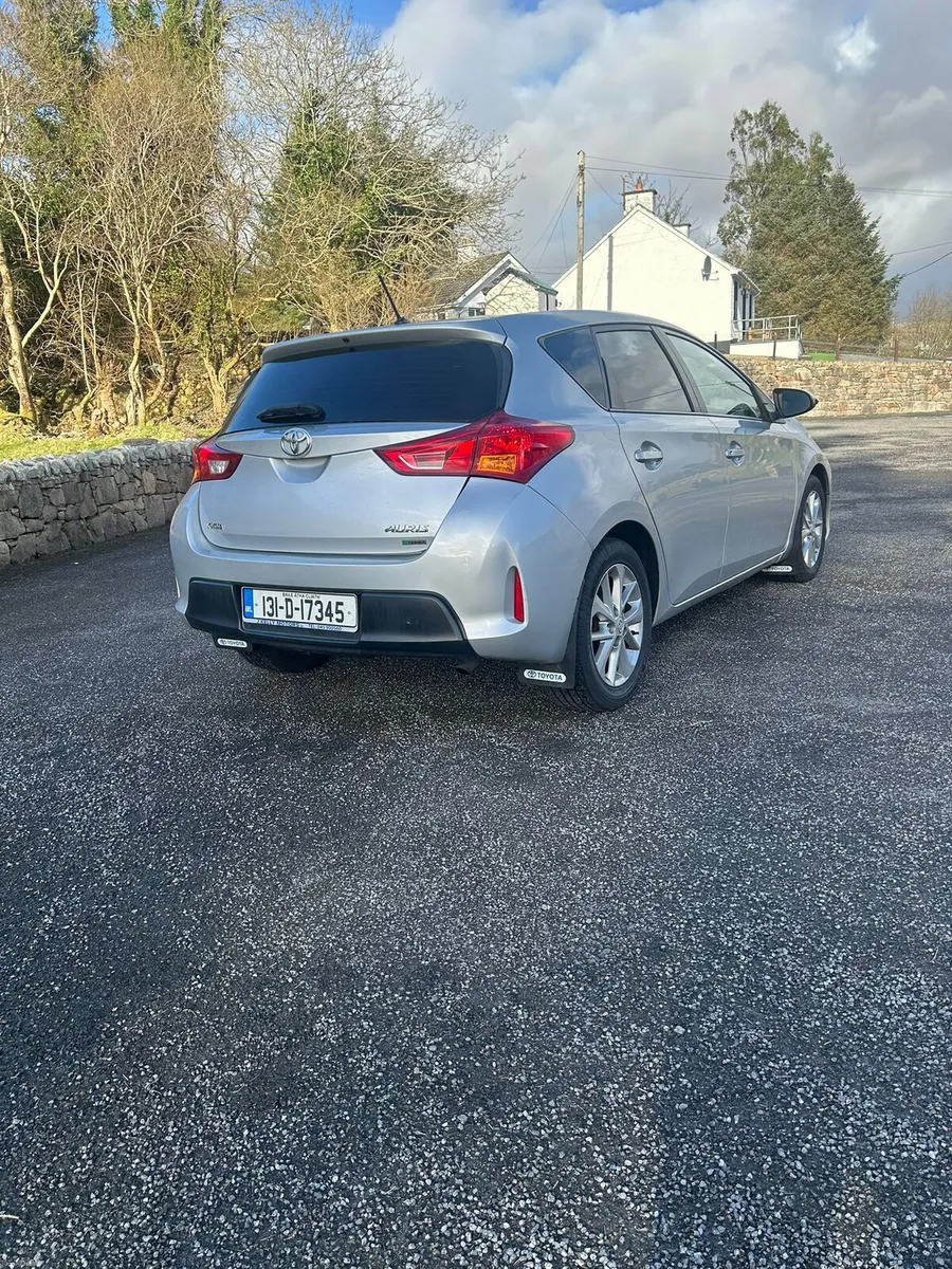 131 Toyota Auris - Image 4