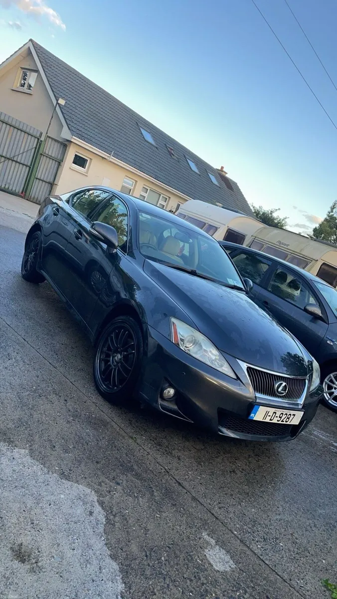 Lexus is200D - Image 1