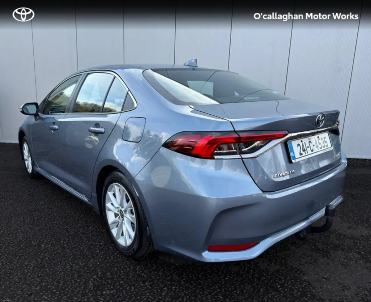 Toyota Corolla LUNA SALOON 4DR AUTO - Image 3