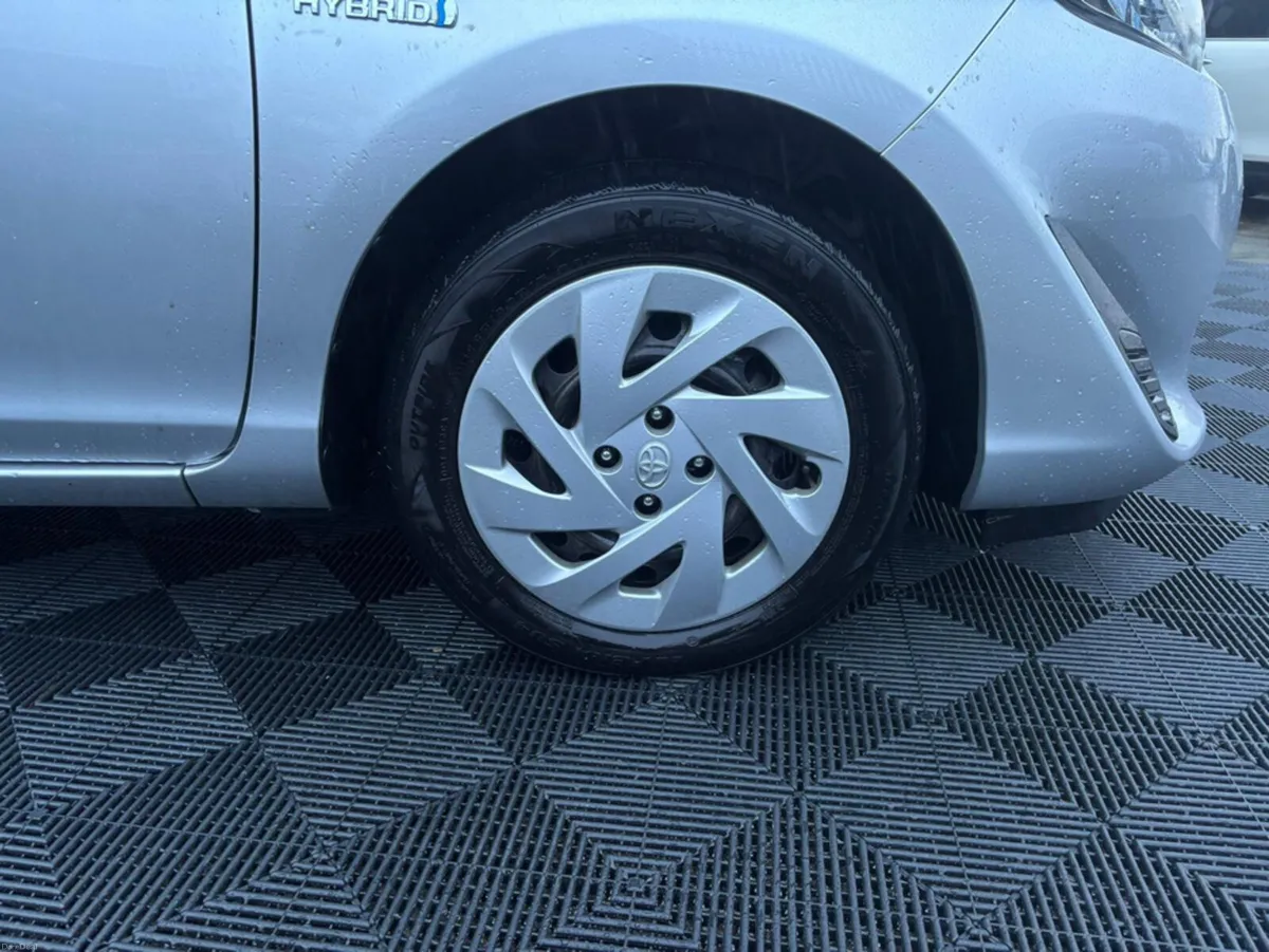 Toyota Aqua 1.5 PETROL HYBRID - Image 4