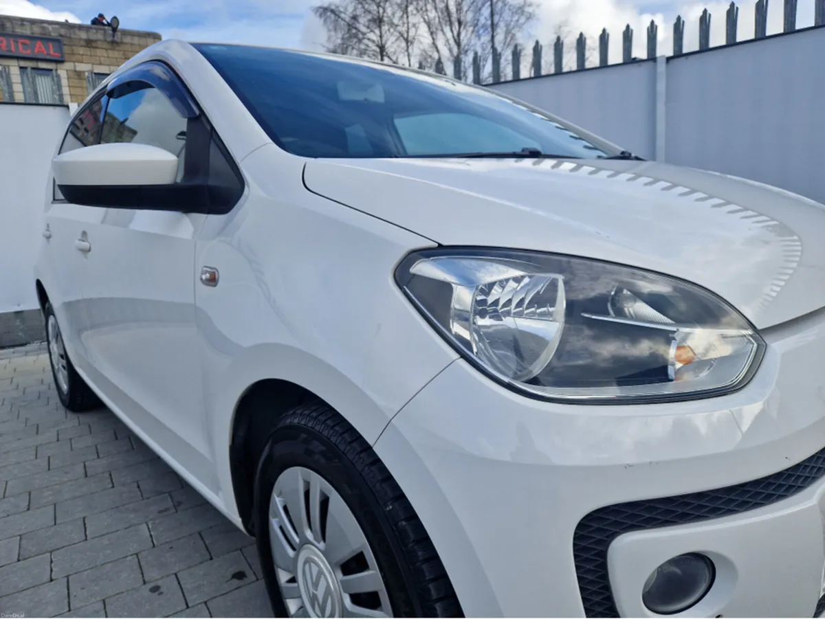 Volkswagen up! 1.0 PETROL AUTO - Image 2