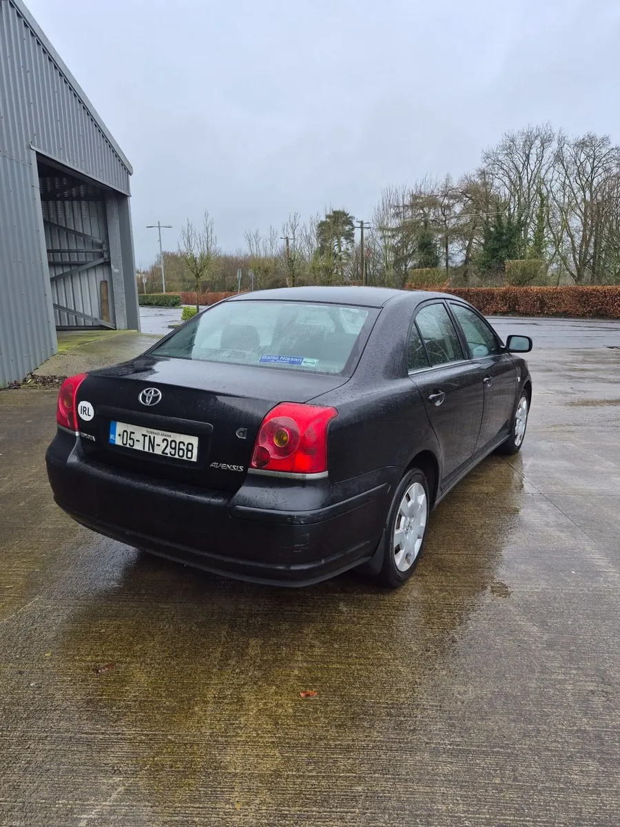 Toyota Avensis 2005 - Image 2