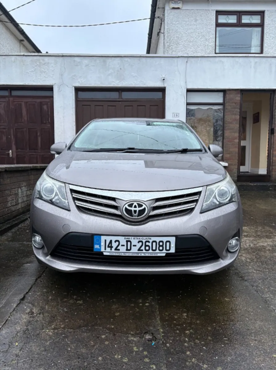 Toyota Avensis Low Mileage - Image 2