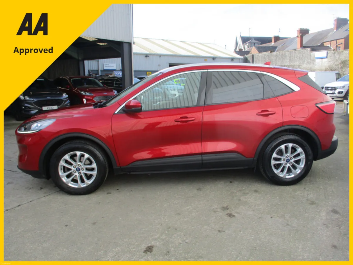 Ford Kuga TITANIUM 1.5 TD 120 S6.2 M6 F 4DR - Image 5