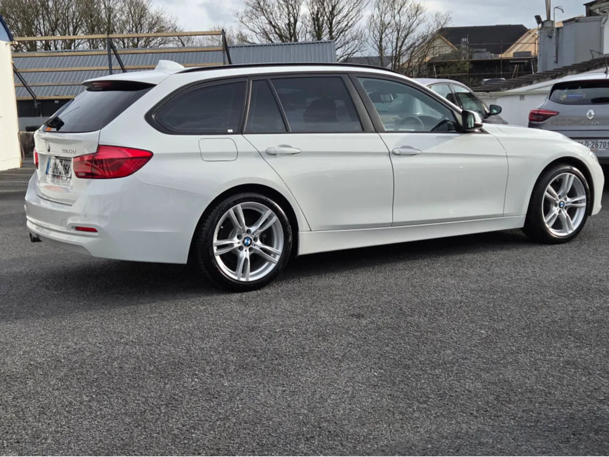BMW 3-Series 320D SE plus estate auto - Image 4