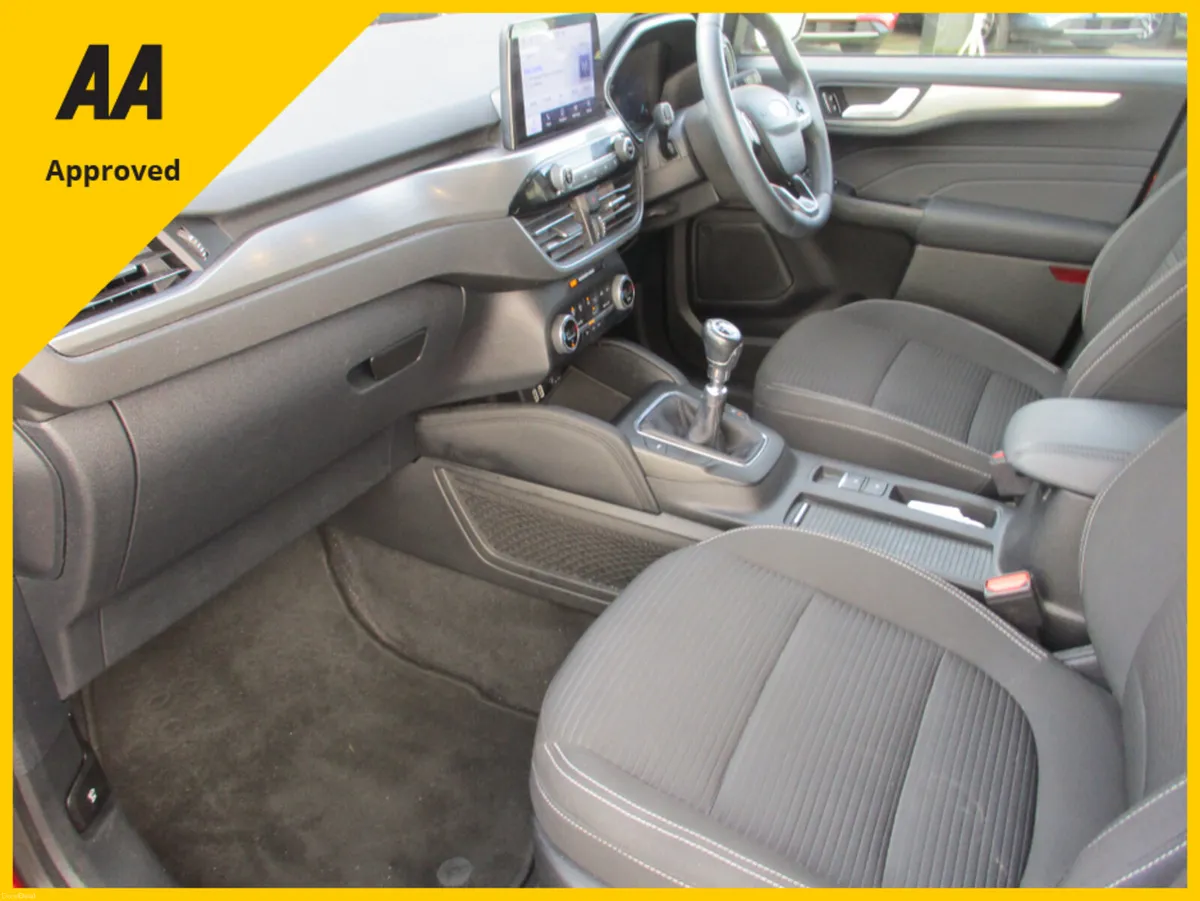 Ford Kuga TITANIUM 1.5 TD 120 S6.2 M6 F 4DR - Image 6