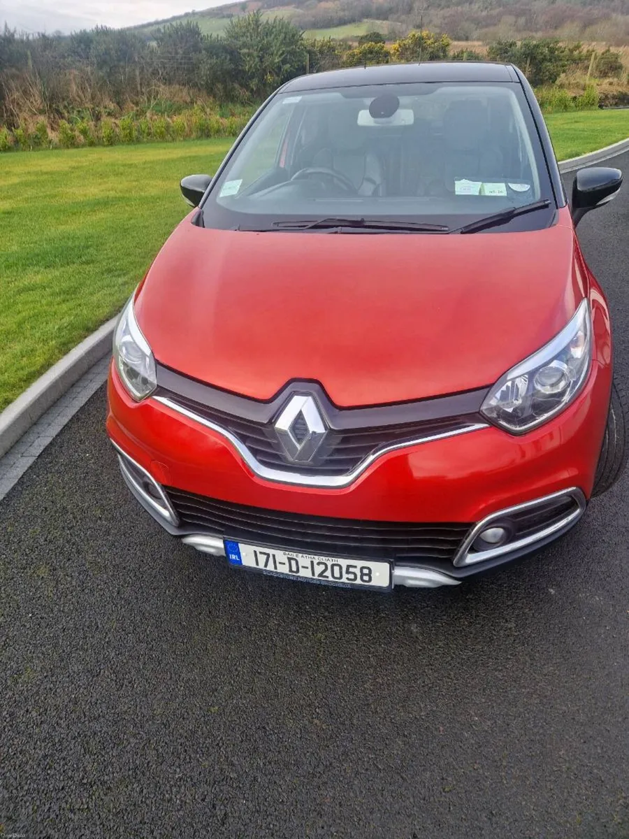 2017 Renault Captur - Image 2