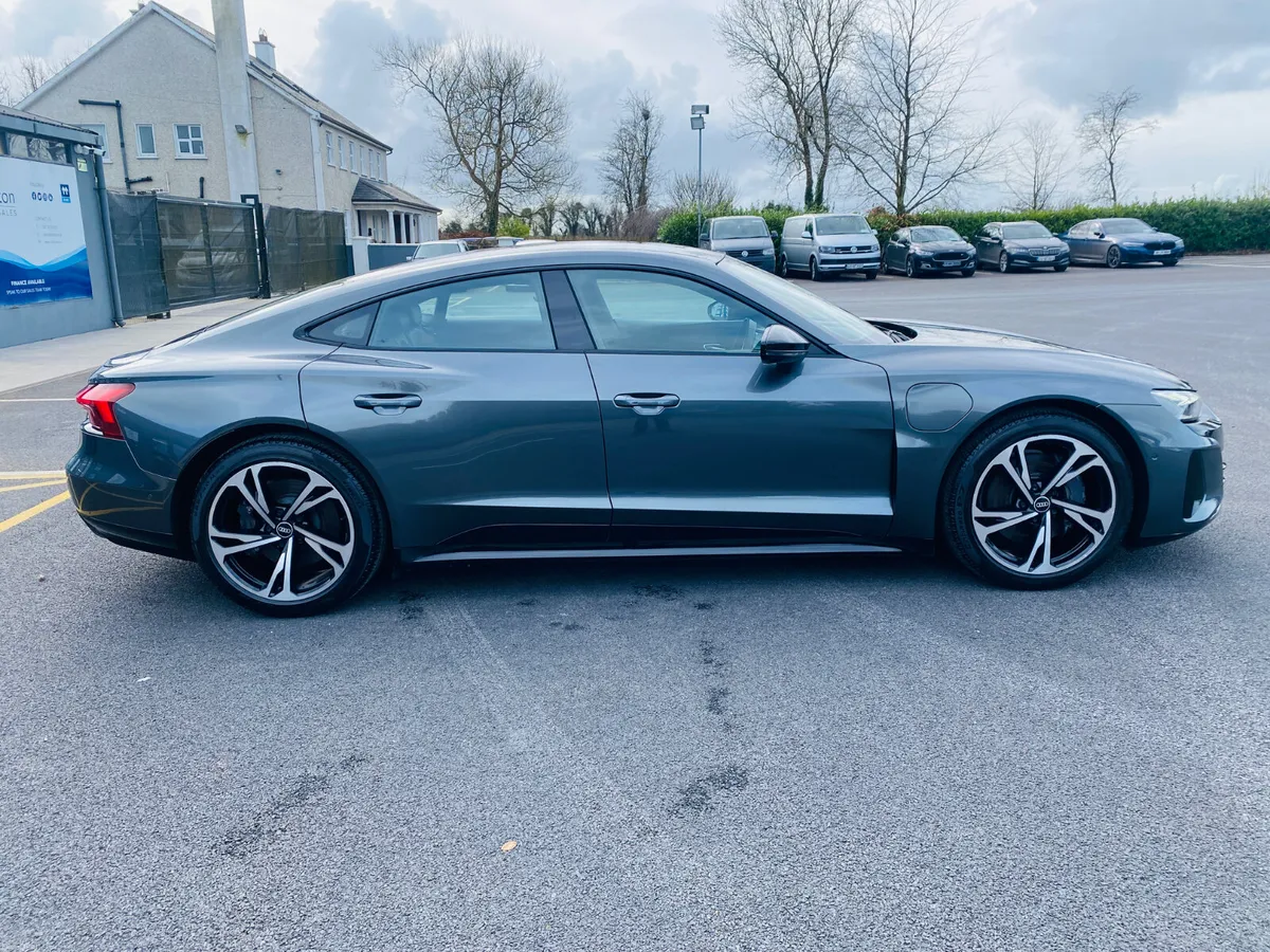 AUDI E-TRON GT 2022 (221) LOW KILOMETRES - Image 4